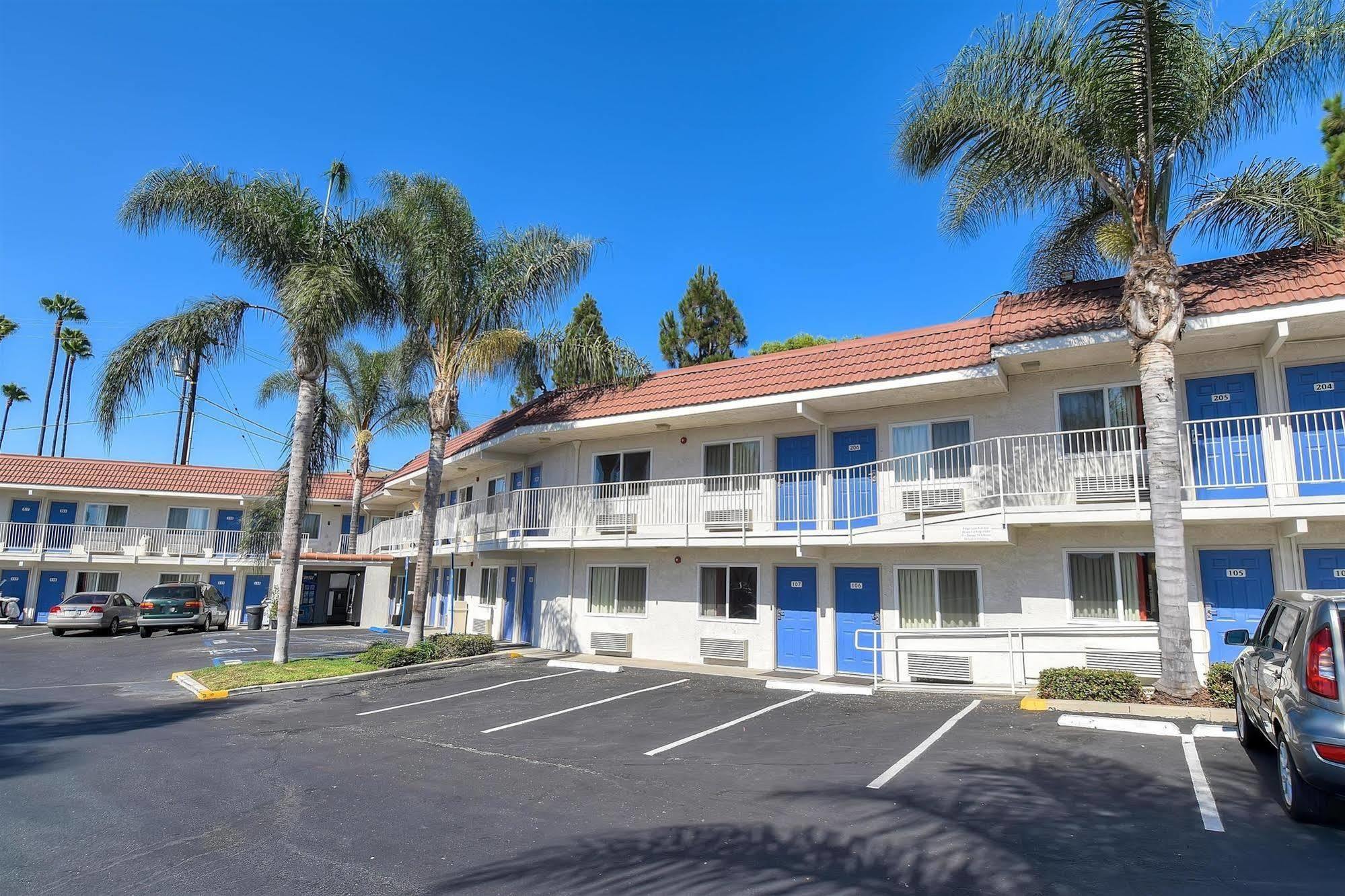 Motel 6-Long Beach, Ca - Los Angeles Εξωτερικό φωτογραφία