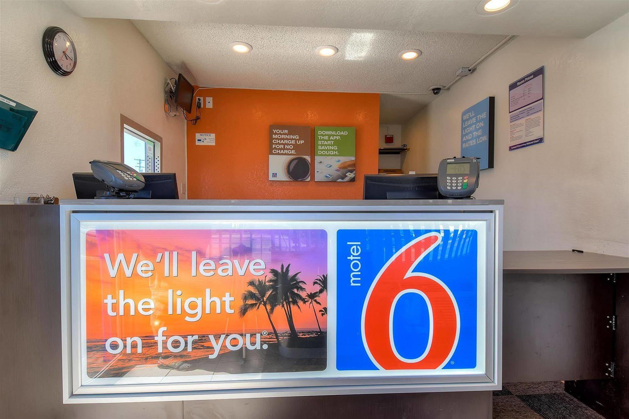 Motel 6-Long Beach, Ca - Los Angeles Εξωτερικό φωτογραφία