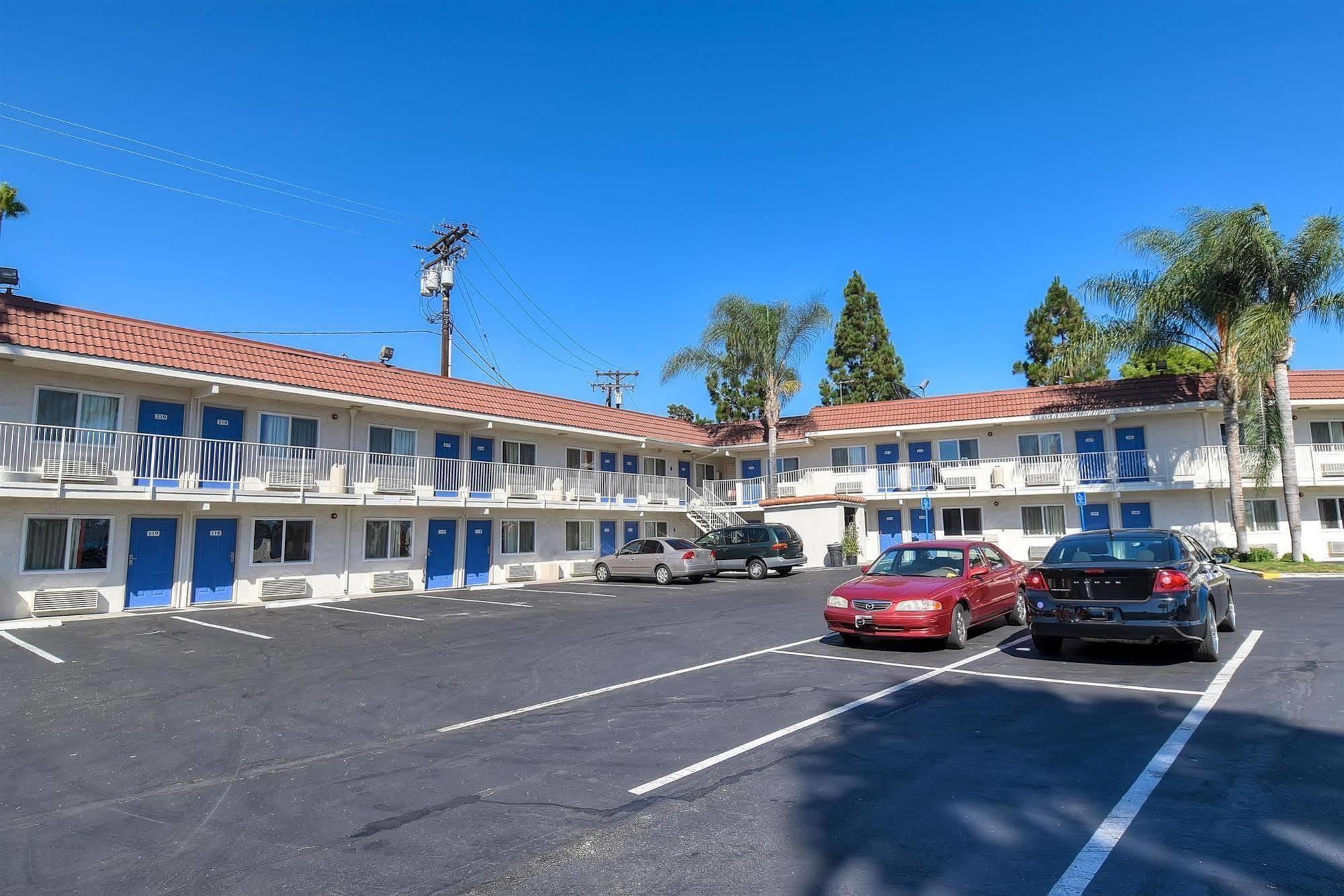 Motel 6-Long Beach, Ca - Los Angeles Εξωτερικό φωτογραφία