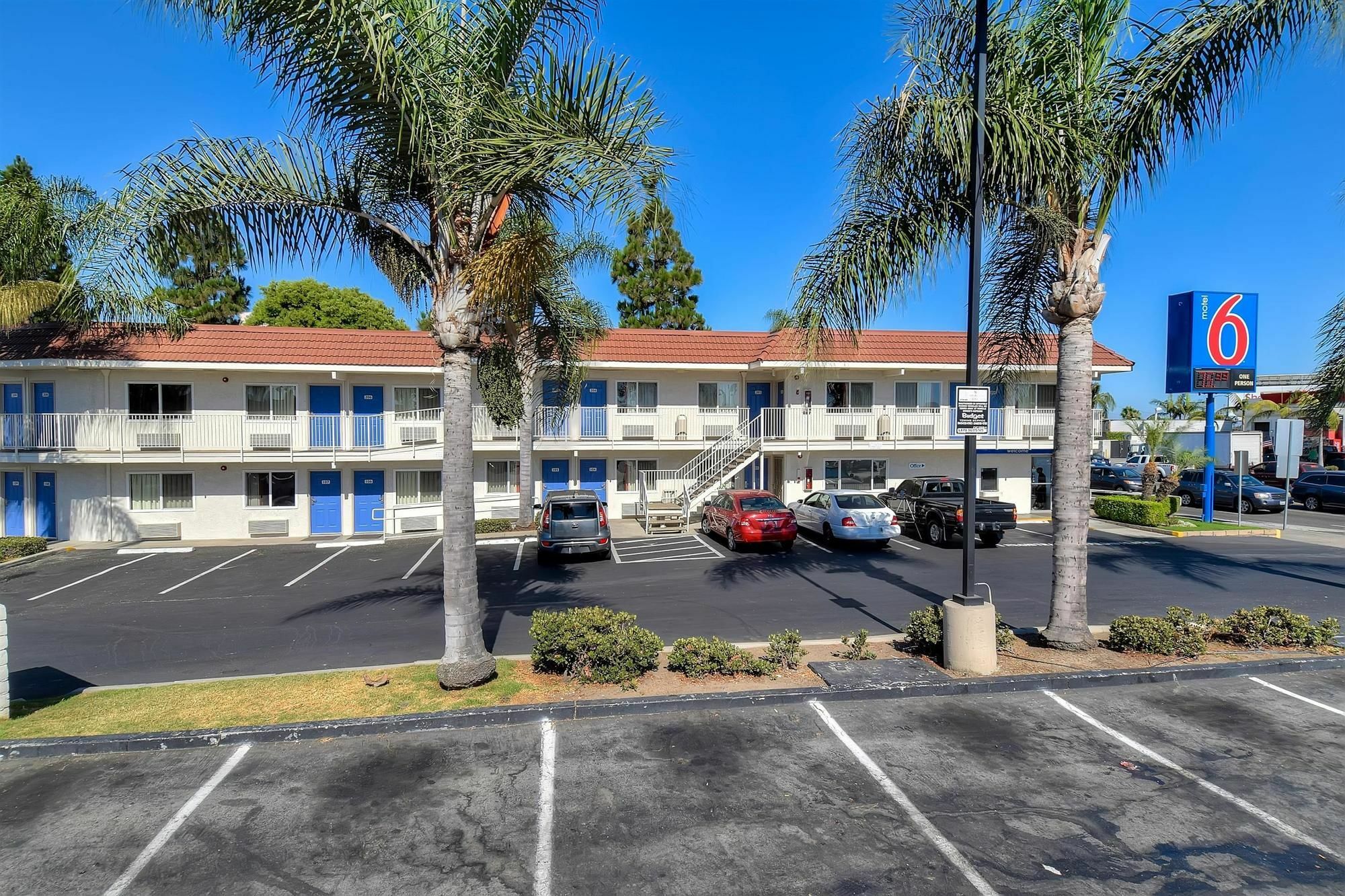 Motel 6-Long Beach, Ca - Los Angeles Εξωτερικό φωτογραφία